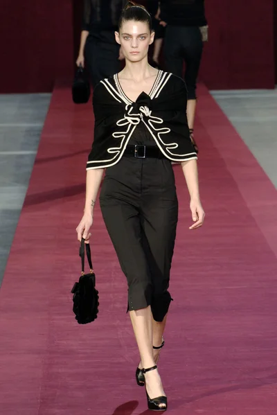 Look 28